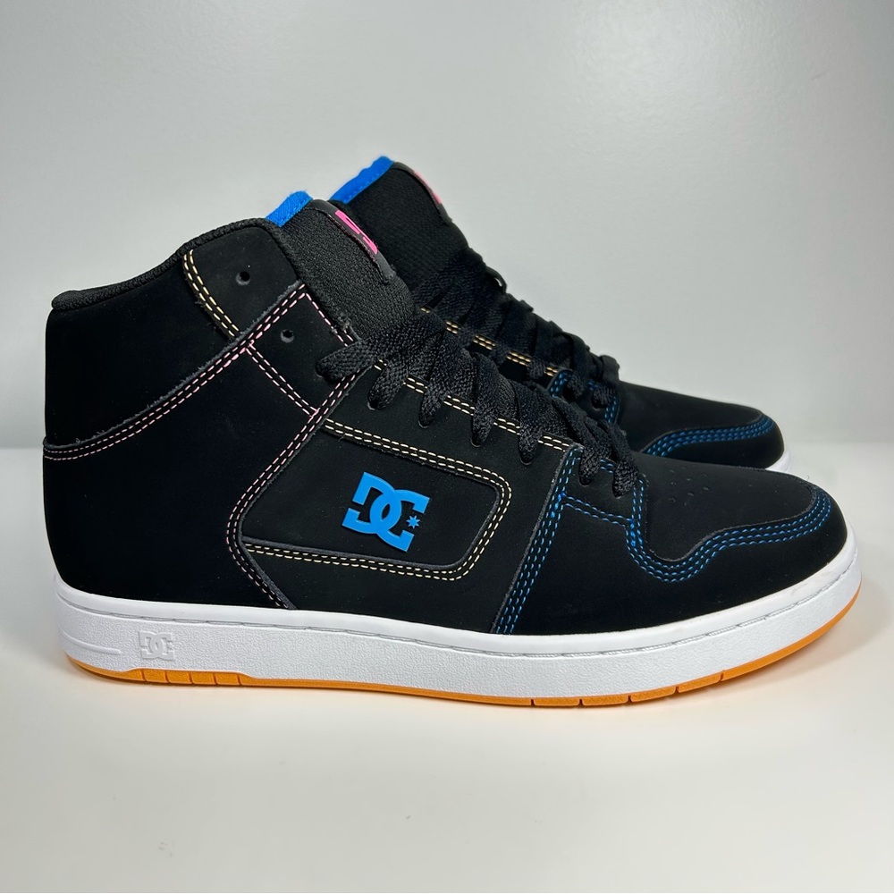 NEW DC Shoes Manteca 4 Hi High-Top Leather Skate Shoe ADJS100164; Women’s Sz 8.5